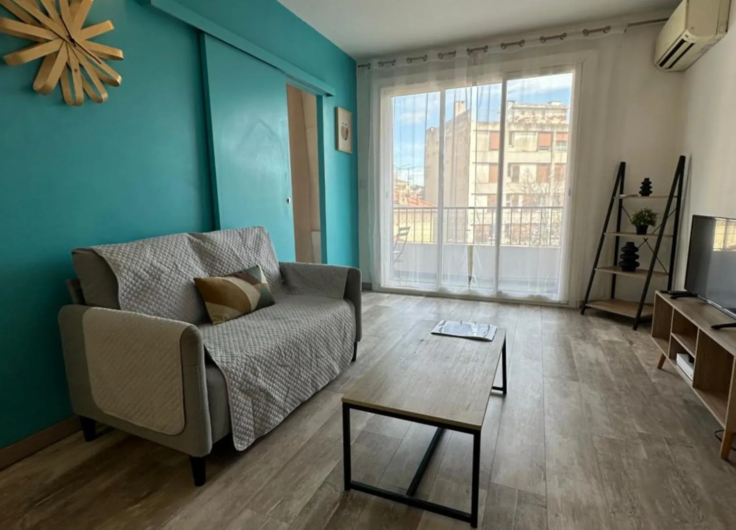 Appartement T2 St Jean 5' port/gare balcon Clim wifi à Toulon