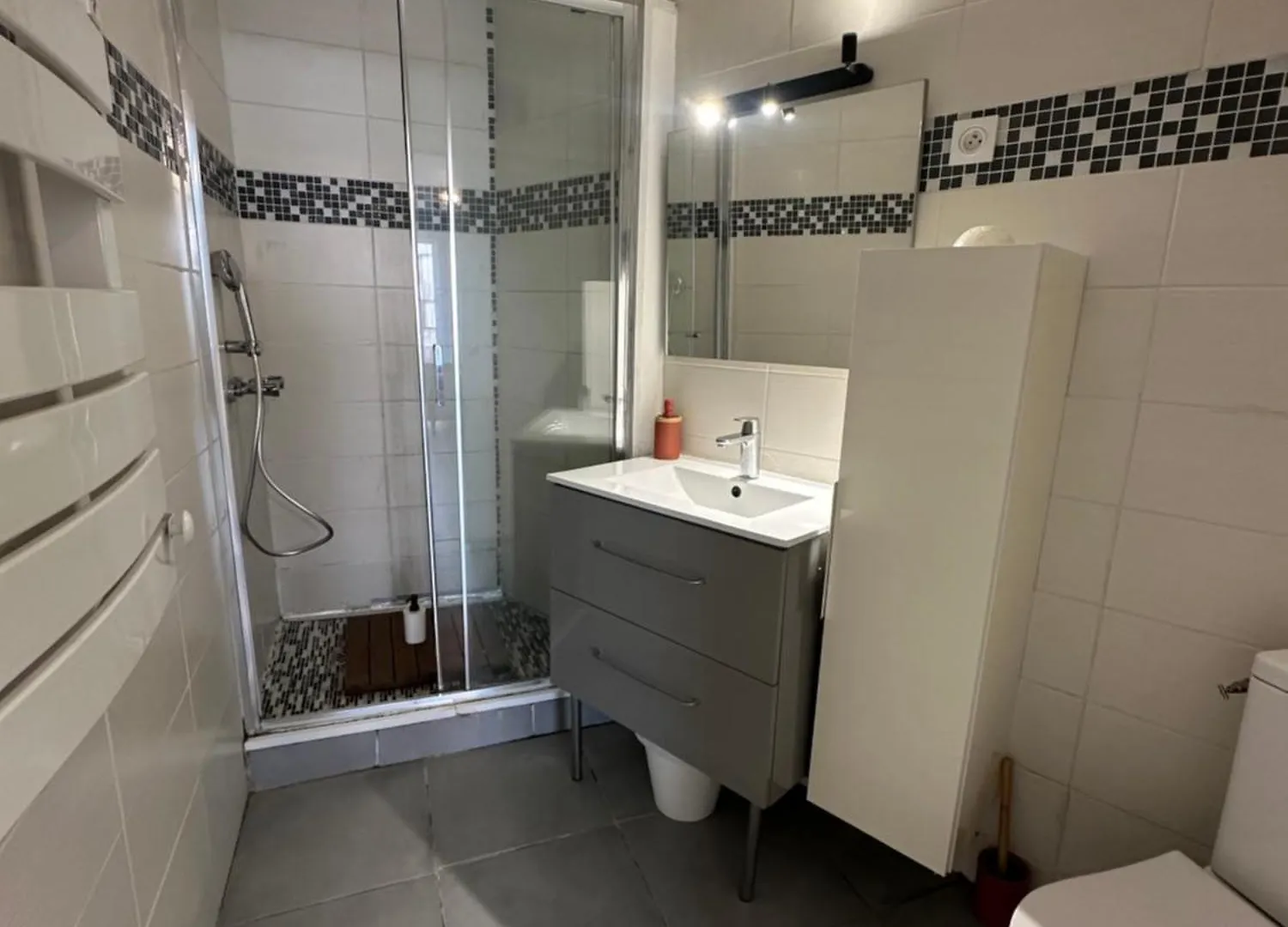 Apartmán La Cle - Balcon - Climatisation - Wifi - Port - Gare Toulon 0*,