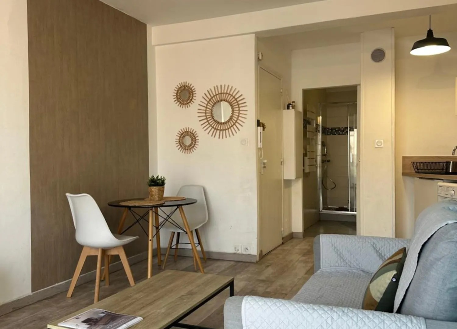 Appartement T2 St Jean 5' port/gare balcon Clim wifi à Toulon